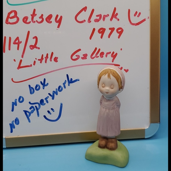 HALLMARK BETSEY CLARK Girl leaning in for a kiss 1979 - Picture 3 of 9